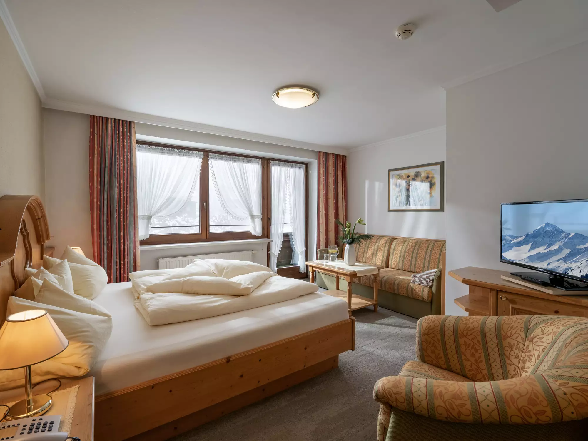 Gemütlich eingerichtetes Doppelzimmer 