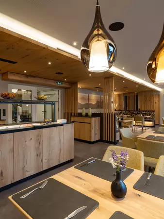 Stilvoller Frühstücksraum für genussvolle Morgenmomente