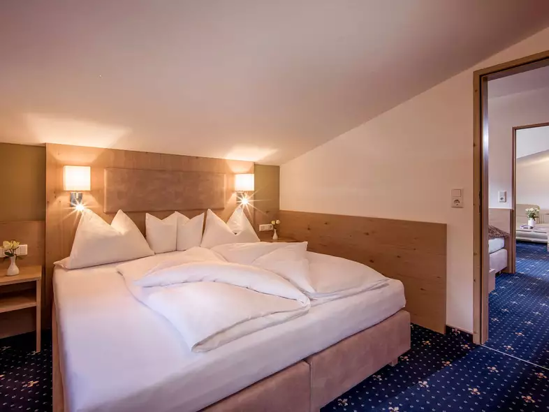 Elternschlafbereich in der Mansardensuite